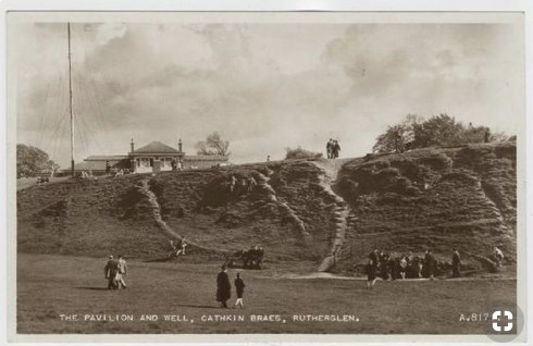 The Pavillion and Well Cathkin Braes Postcard